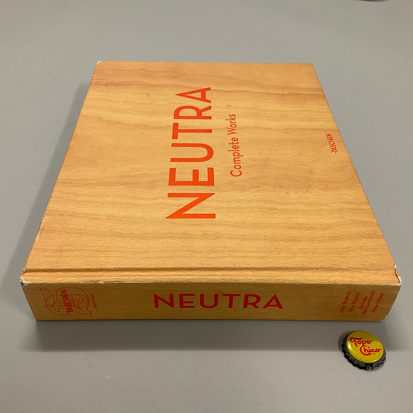 Neutra Book