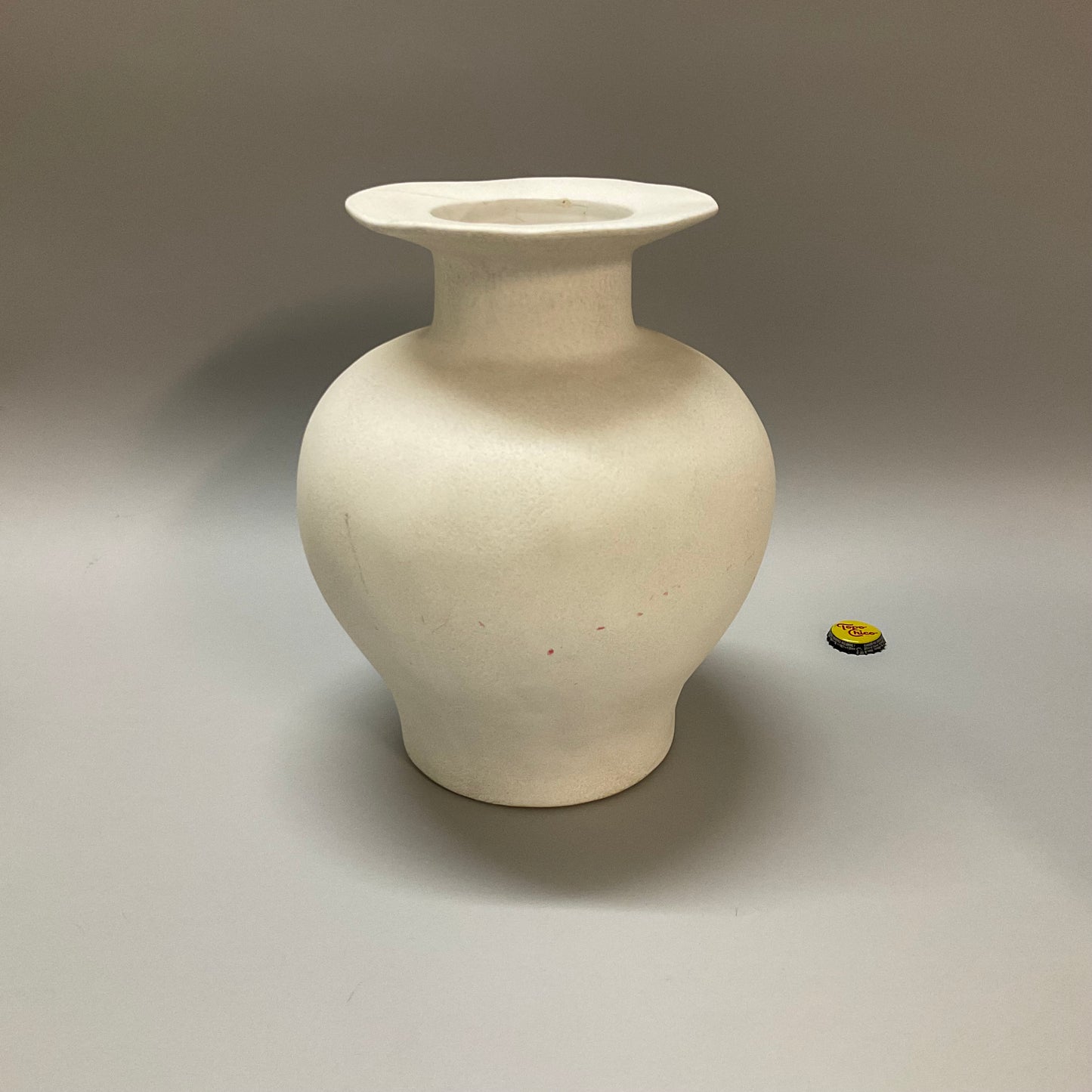 Exaggerated Rim Ceramic Vases