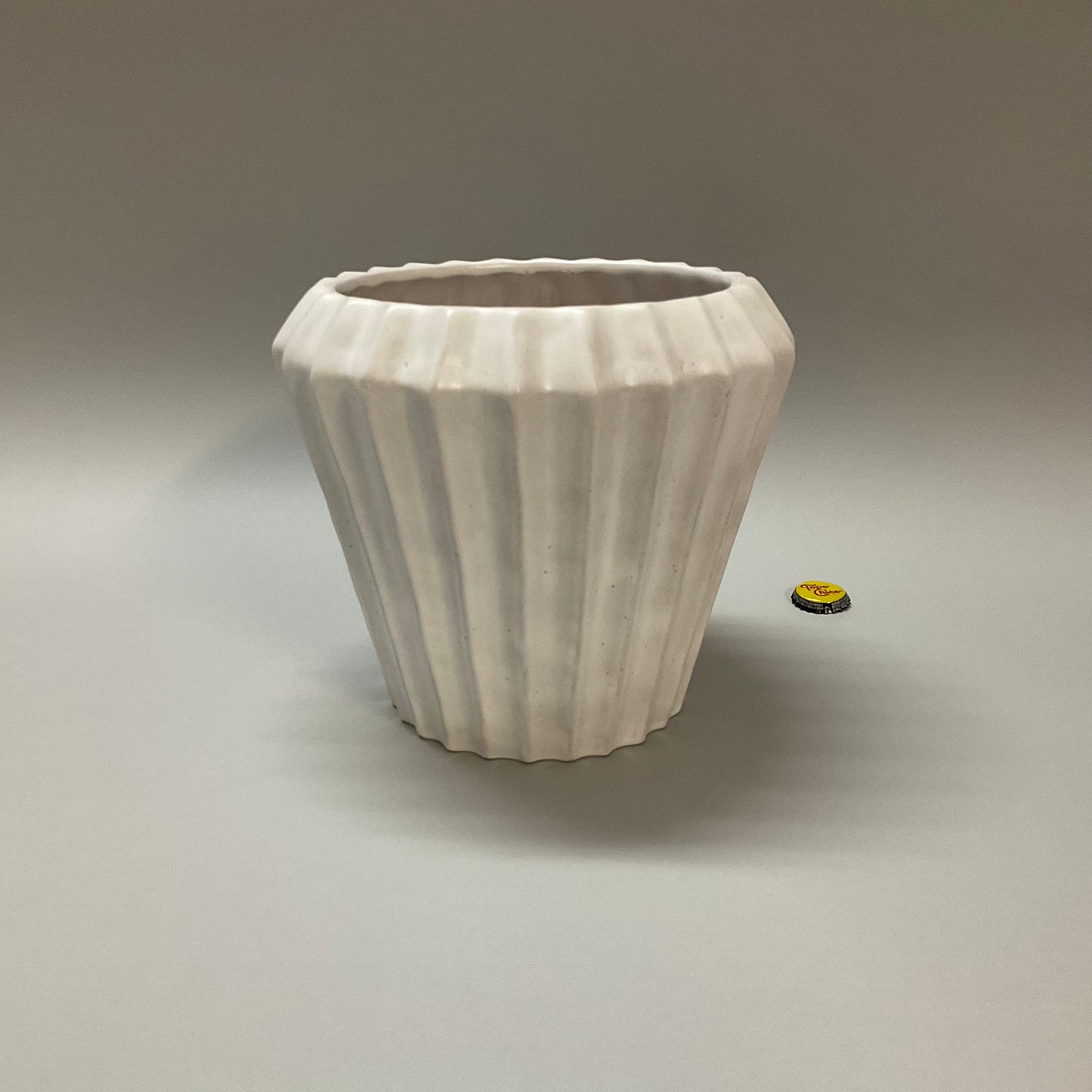 White Ridge Indoor Planter