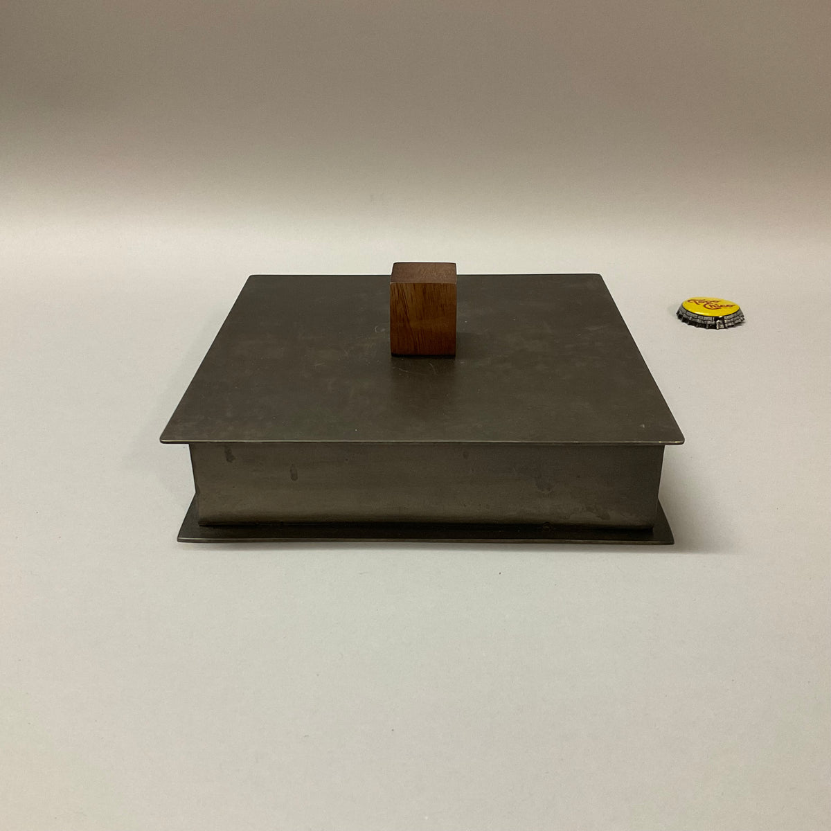 Wooden Knob Metal Boxes