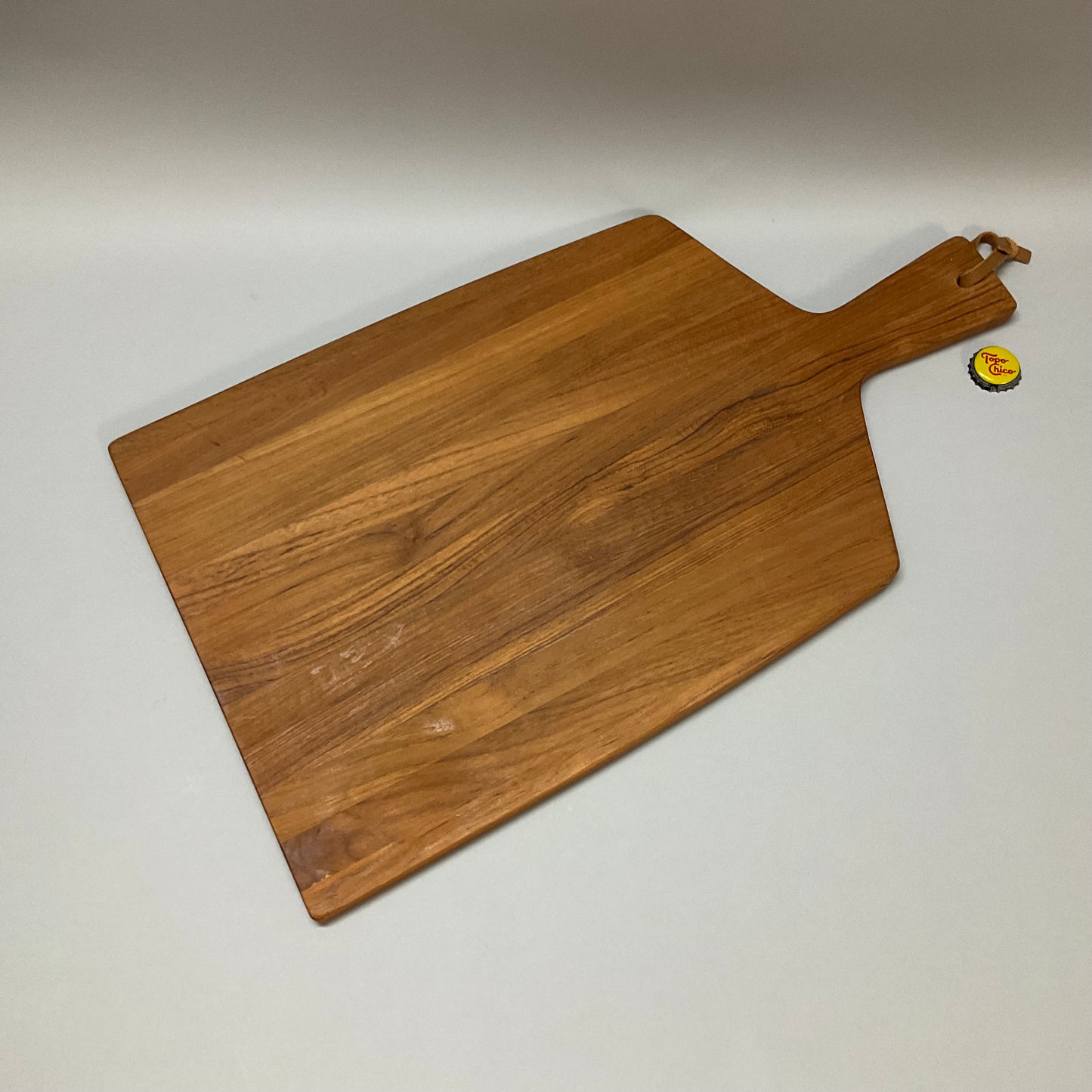 Wide Cutting Board with Handle