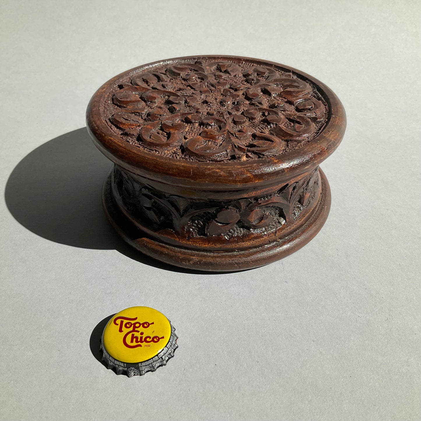 Round Wooden Box