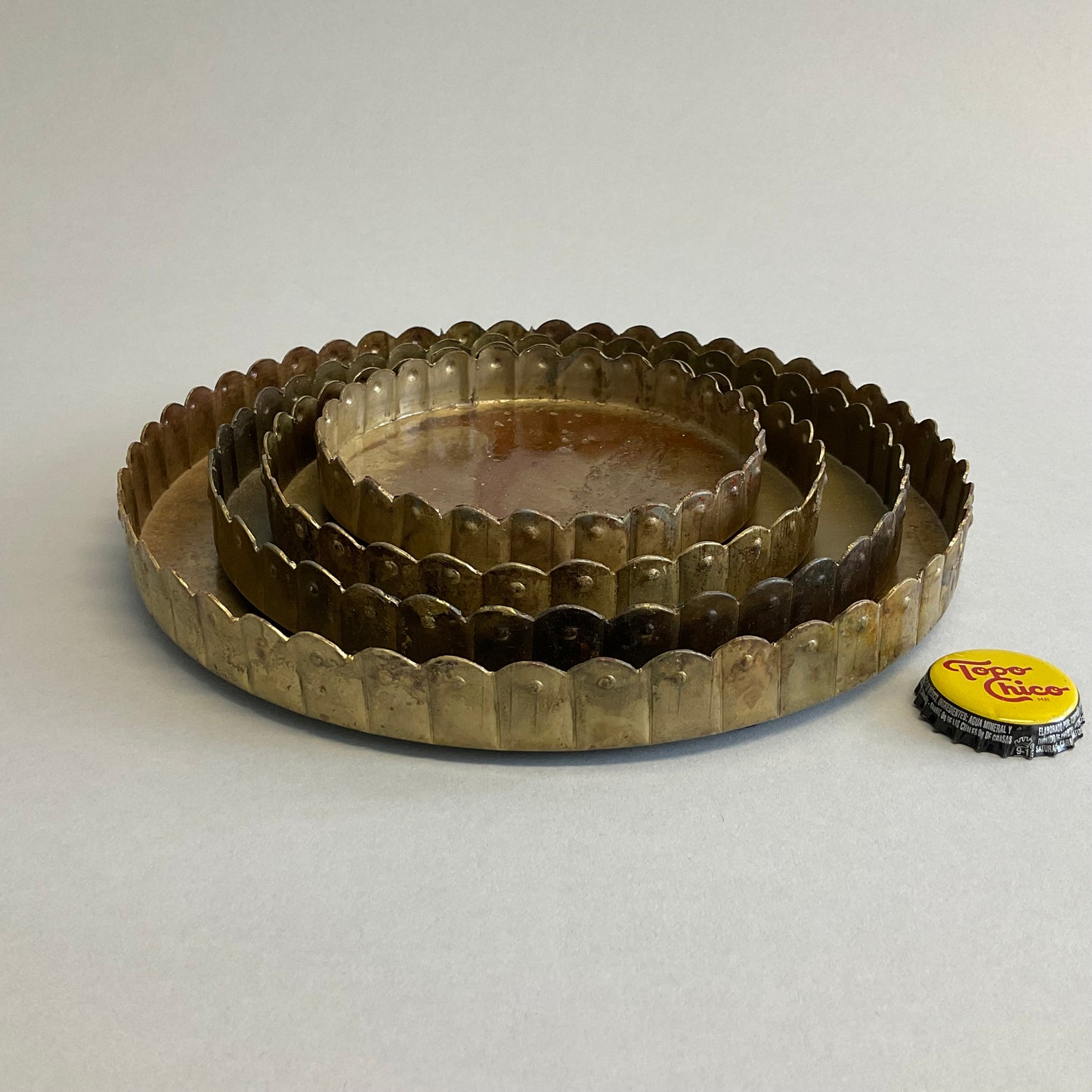 Round Metal Trays