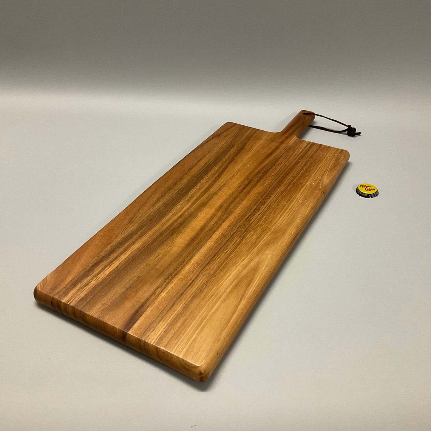 Cutting Board with Handle