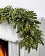 Garland with Candlelight LED Lights