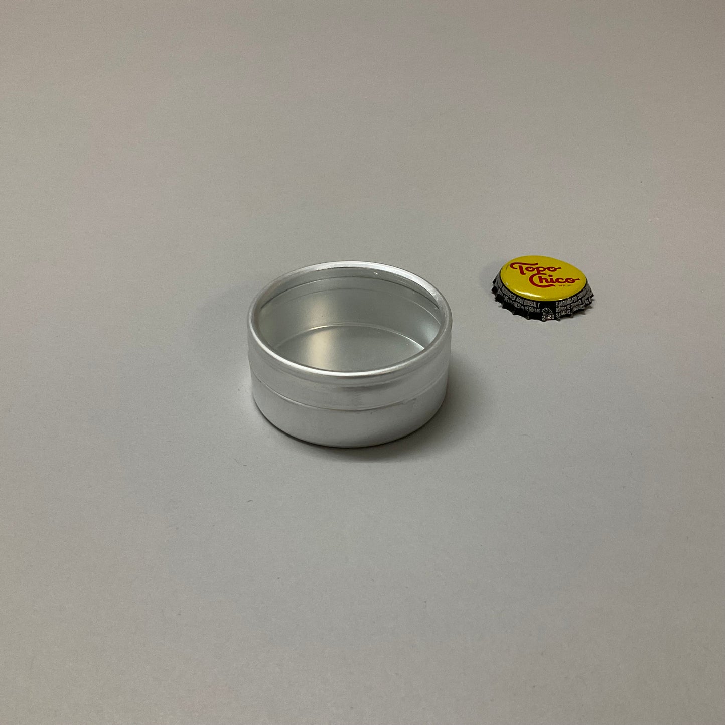 Round Aluminum Display Boxes