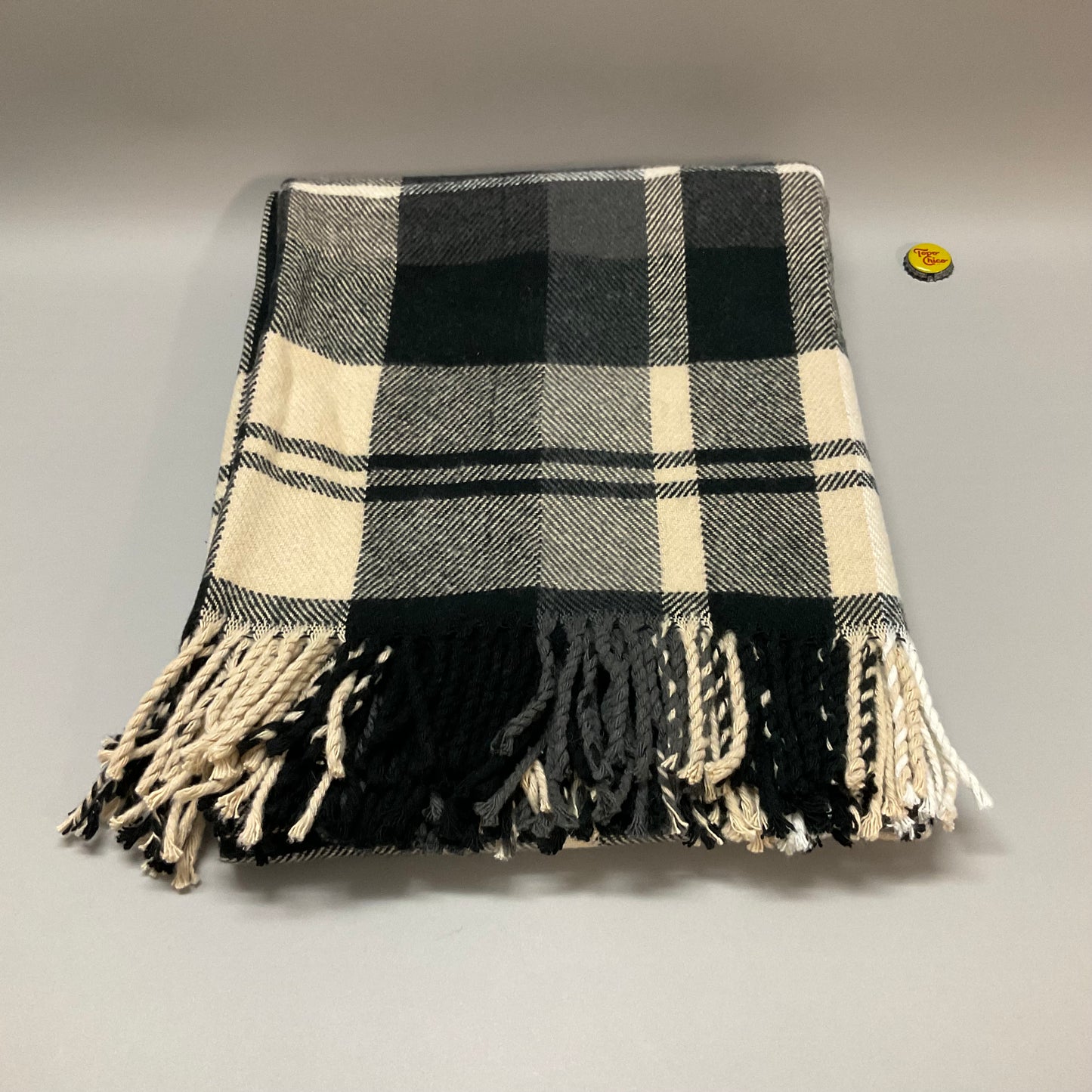 Black/Beige Jacquard Throw