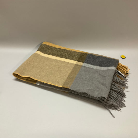 Gray/Camel Alpaca Throw