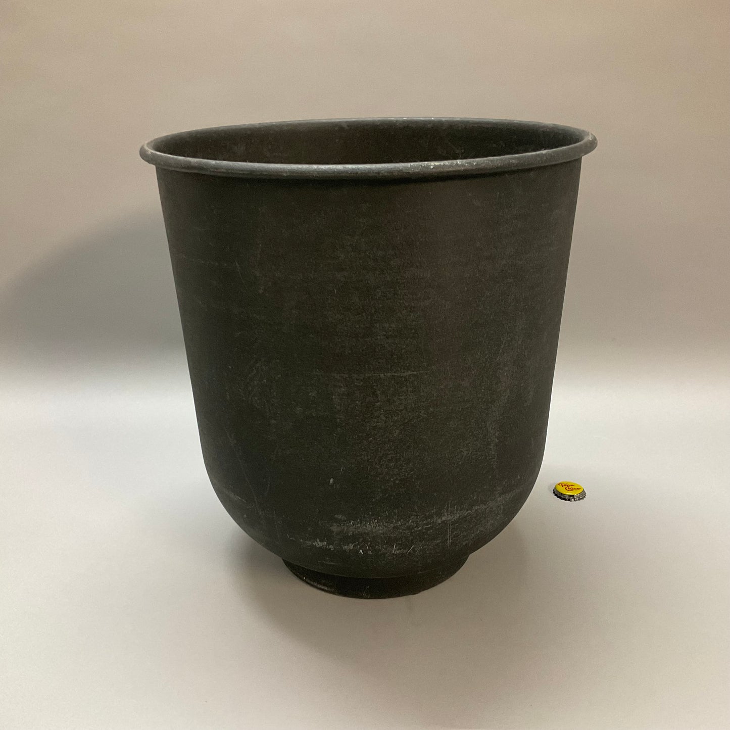 Black Metal Footed Planters