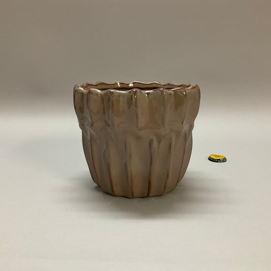 Ribbed Ceramic Mocha Planter