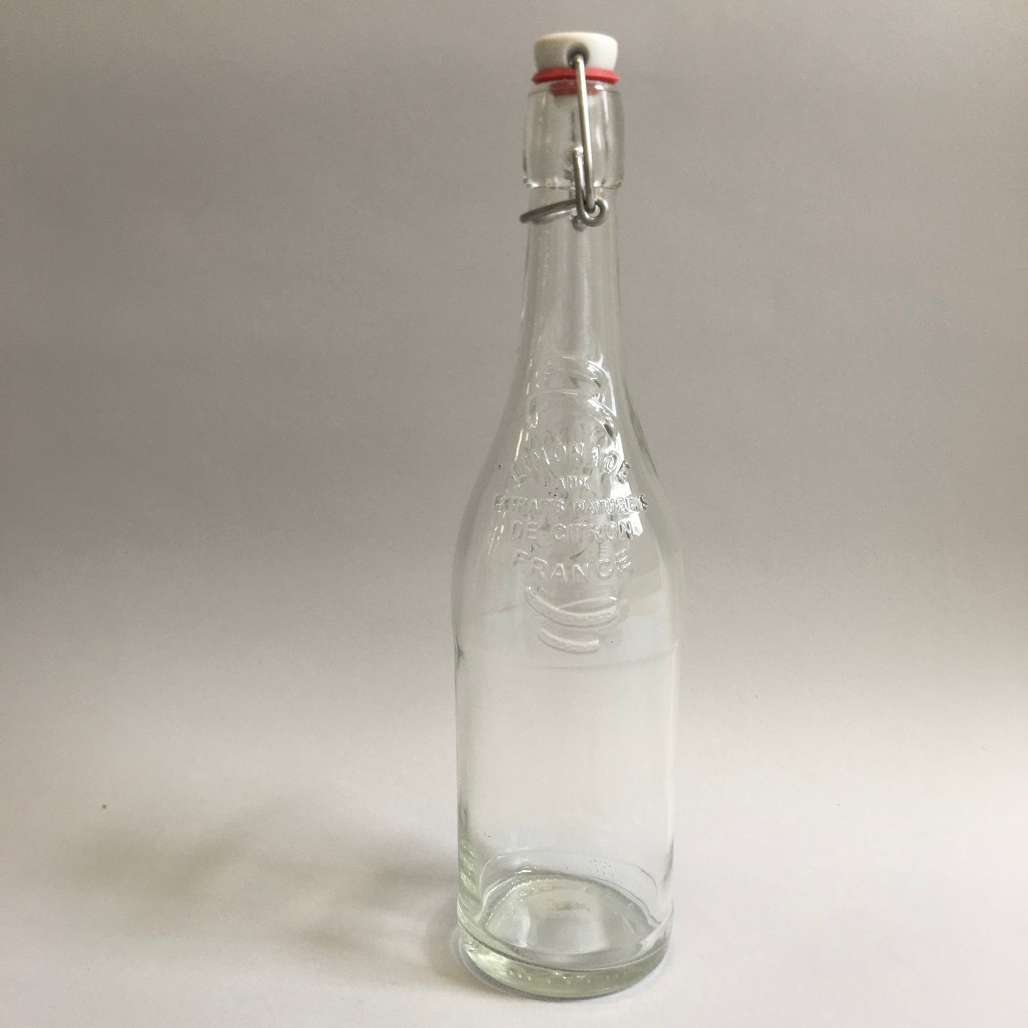 Limonade Bottle with Attachable Lid