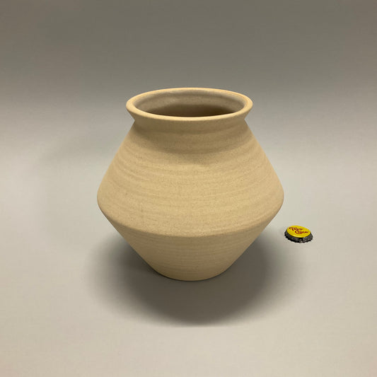 Sand Bow Vase