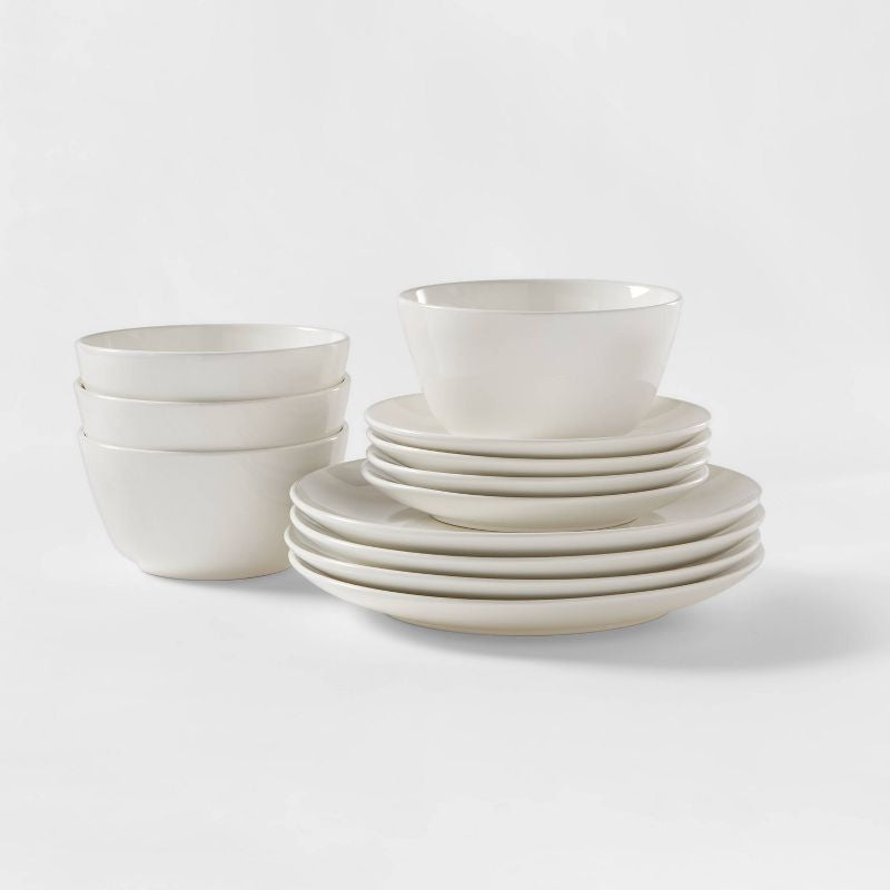 White Dinnerware Set